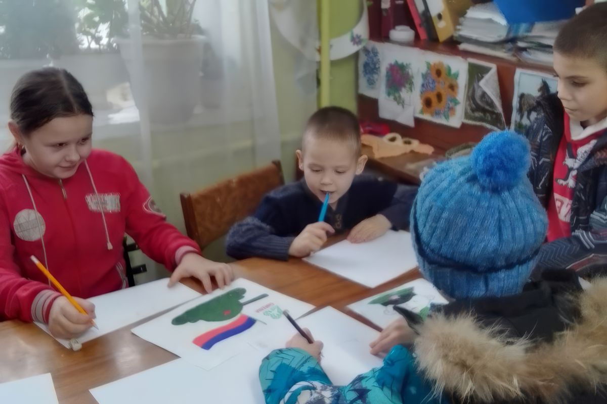 Маленькие патриоты Плавского района создали рисунки для выставки
