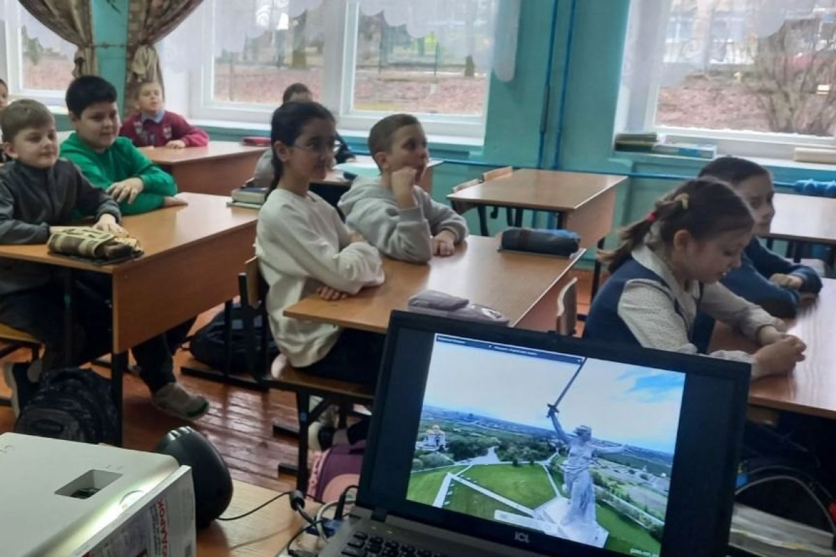 Школьники Плавского района побывали на виртуальной экскурсии