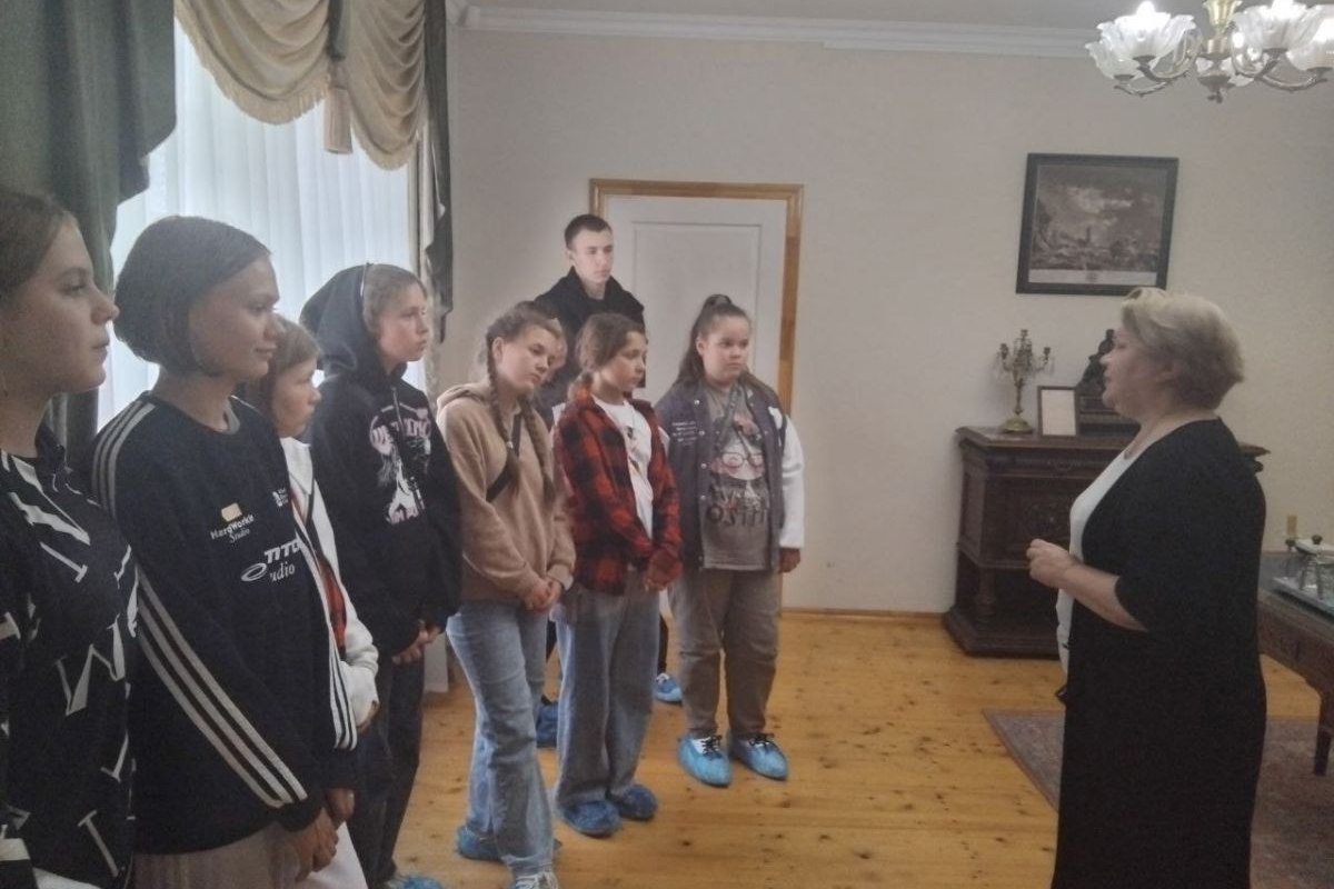 С кем познакомились юные сельчане?