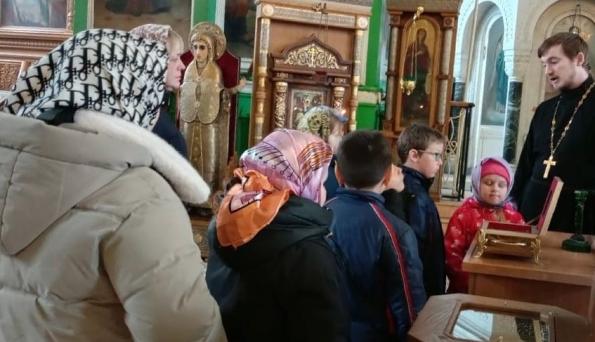 Храм в Плавске принял юных гостей