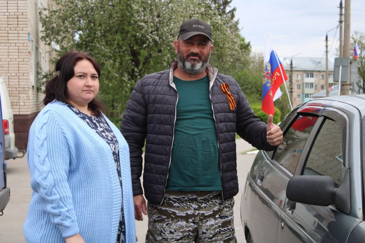 Плавские автомобилисты поддержал праздничный дух