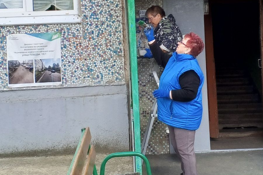 Плавчане благоустраивают свой двор Плавчане благоустраивают свой двор