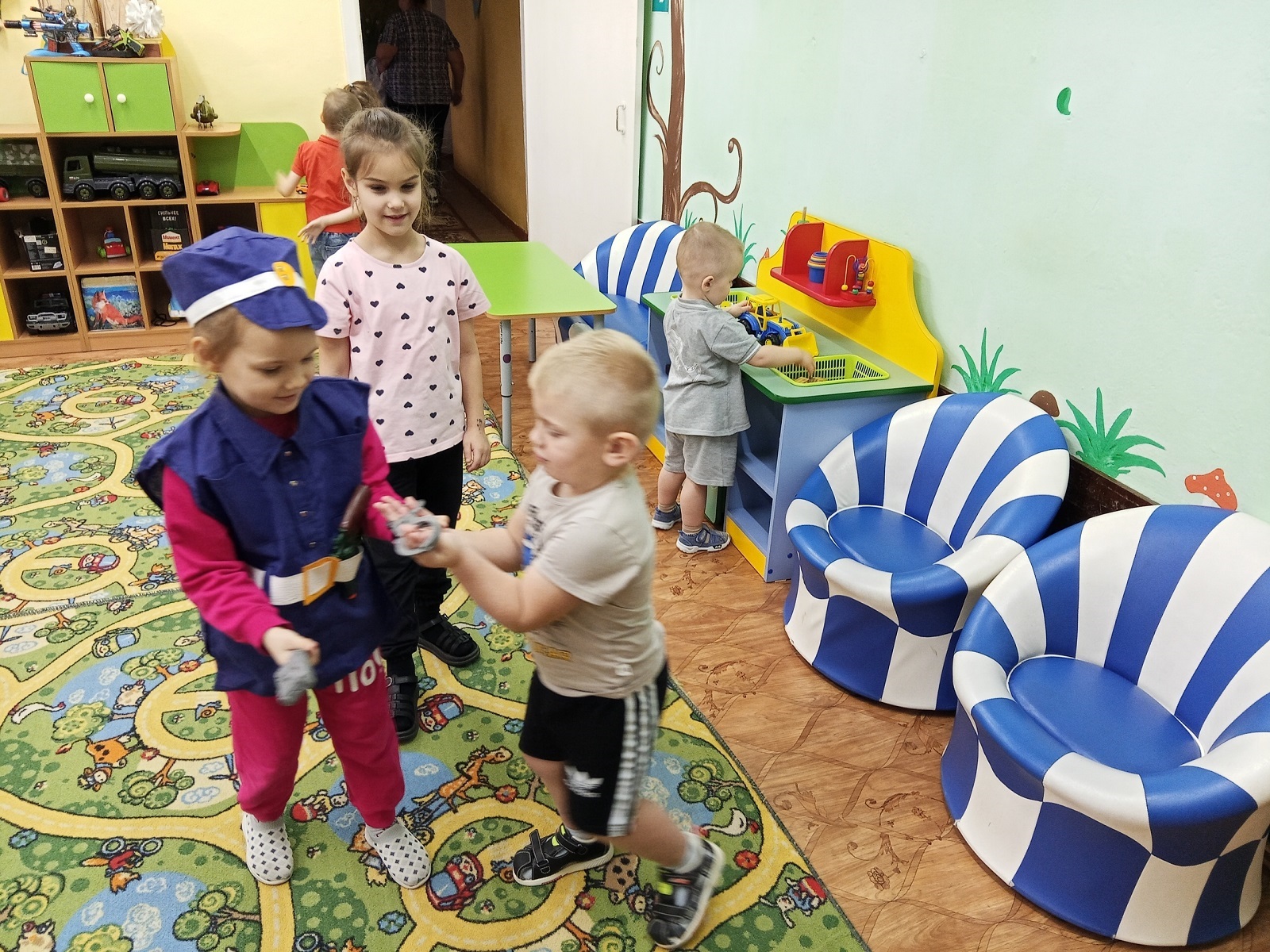 О важности работы полицейских дети узнали в игре О важности работы полицейских дети узнали в игре