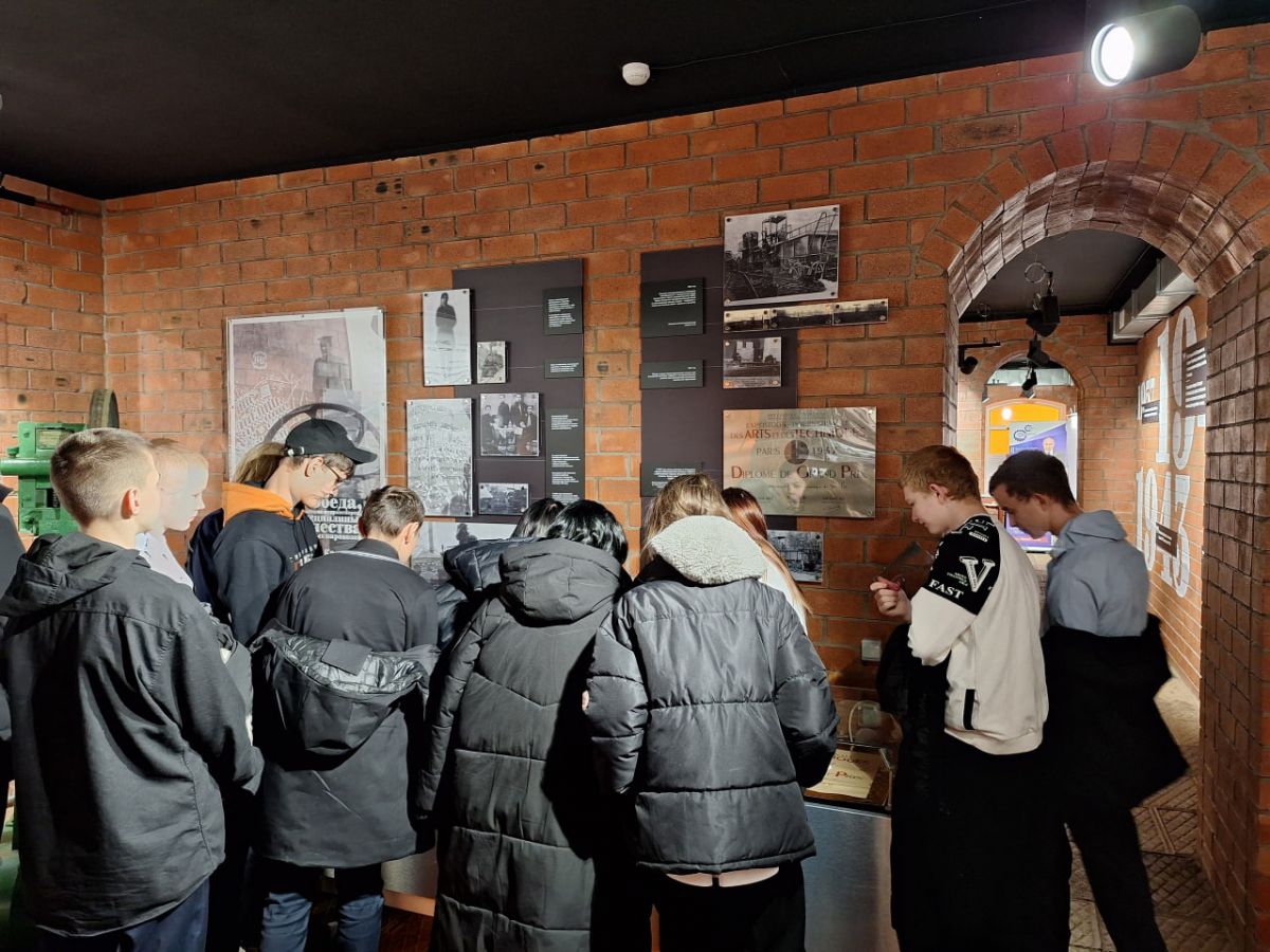Плавские школьники познакомились с работой тульского предприятия Плавские школьники познакомились с работой тульского предприятия