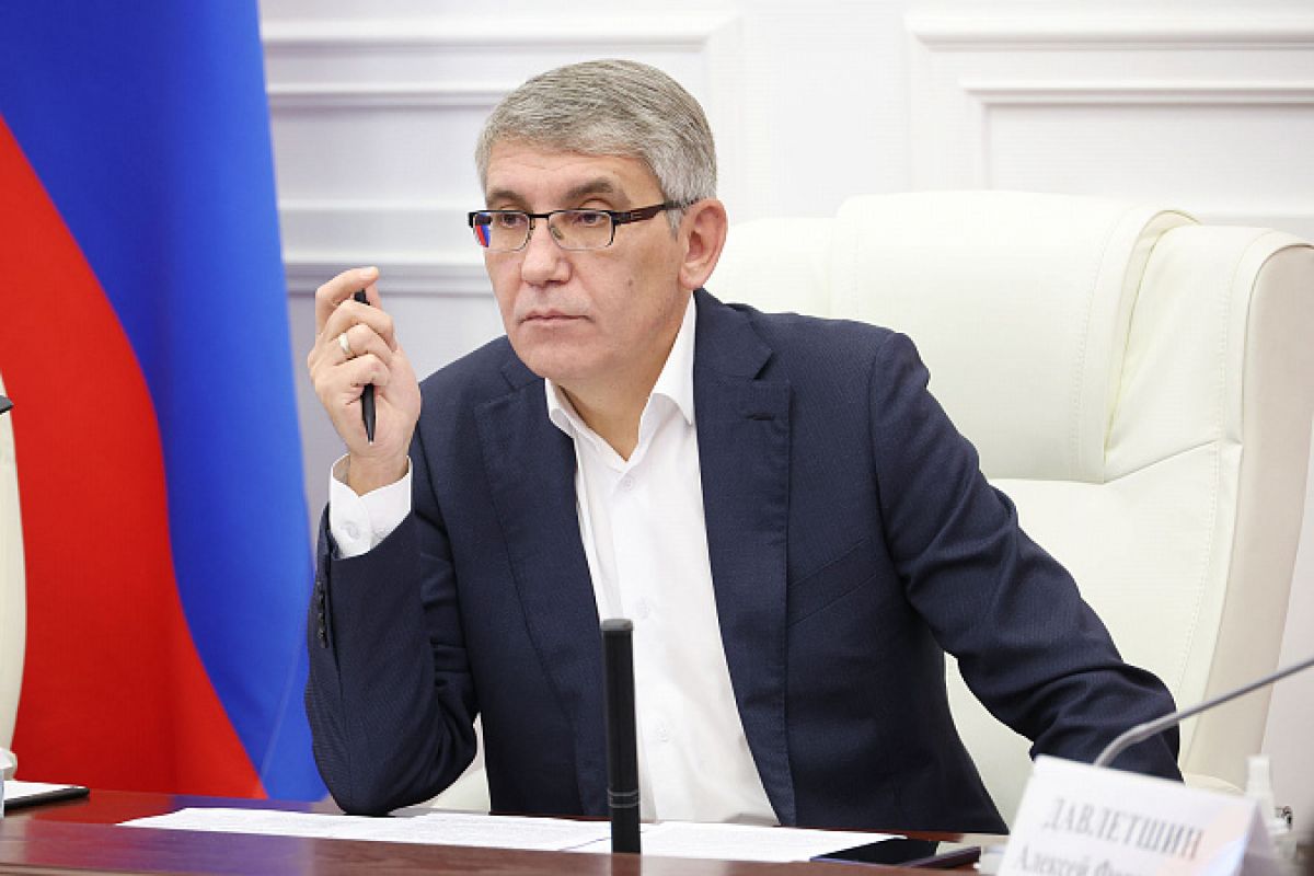 Дмитрий Миляев вводит льготу на капремонт с 2026 года Дмитрий Миляев вводит льготу на капремонт с 2026 года