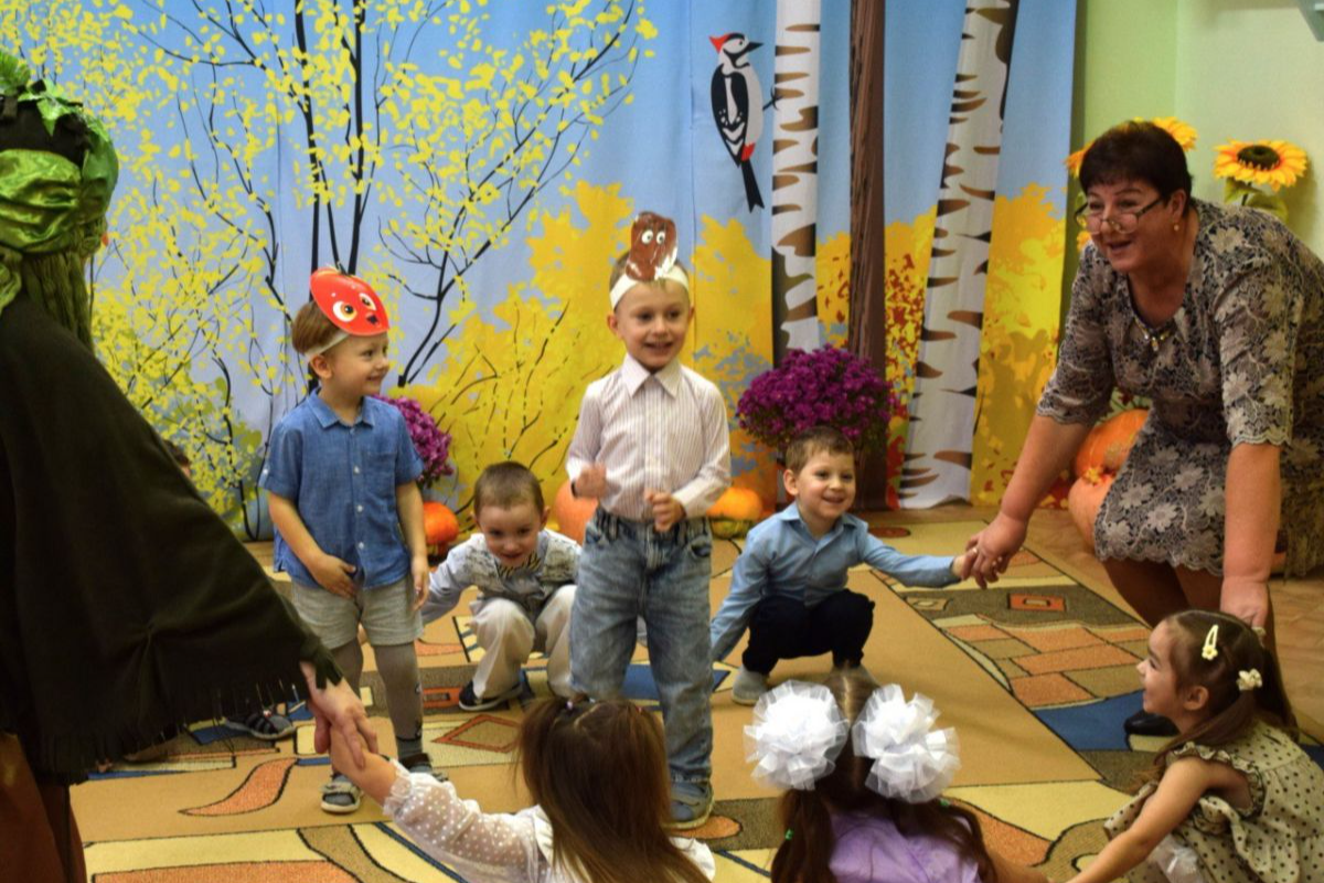 Юные плавчане отметили праздник осени Юные плавчане отметили праздник осени