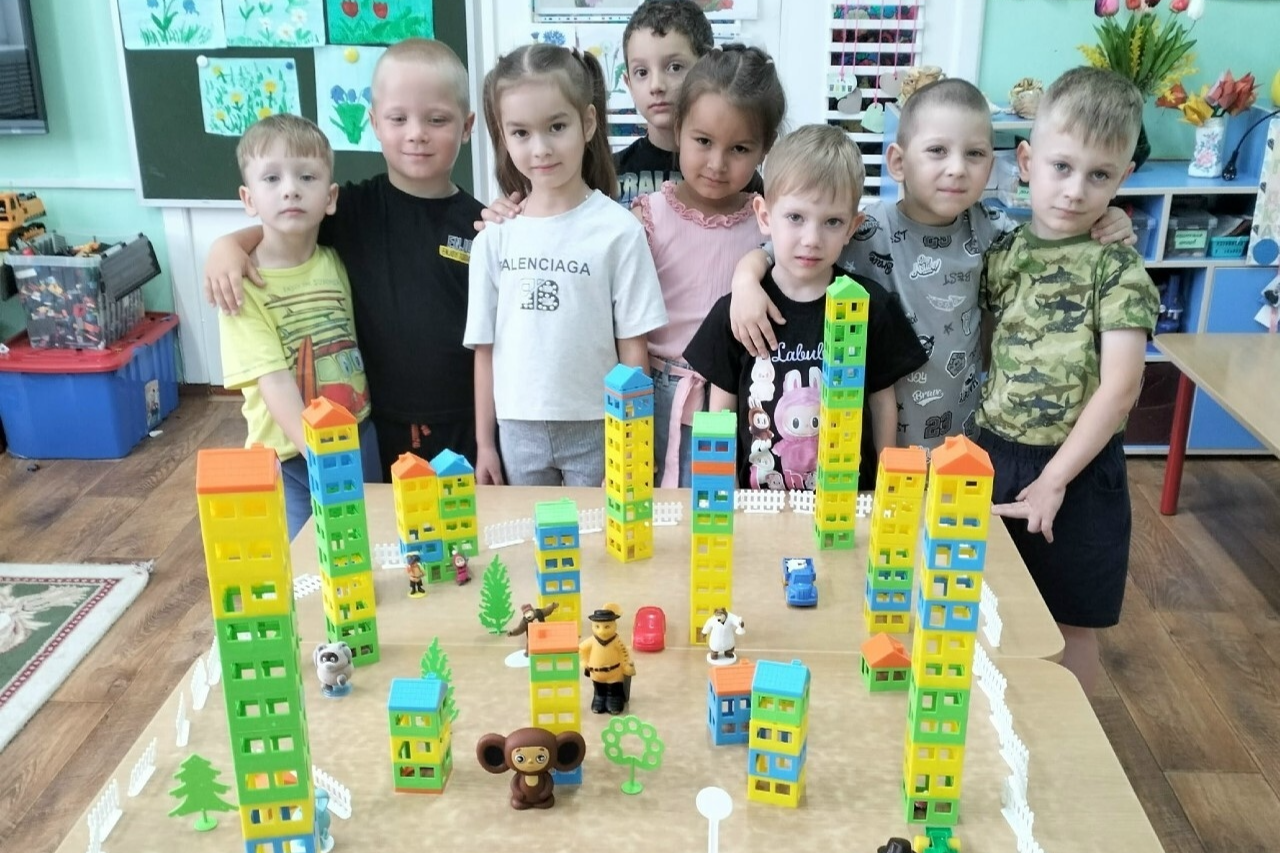 Плавские дошкольники построили Город Дружбы Плавские дошкольники построили Город Дружбы