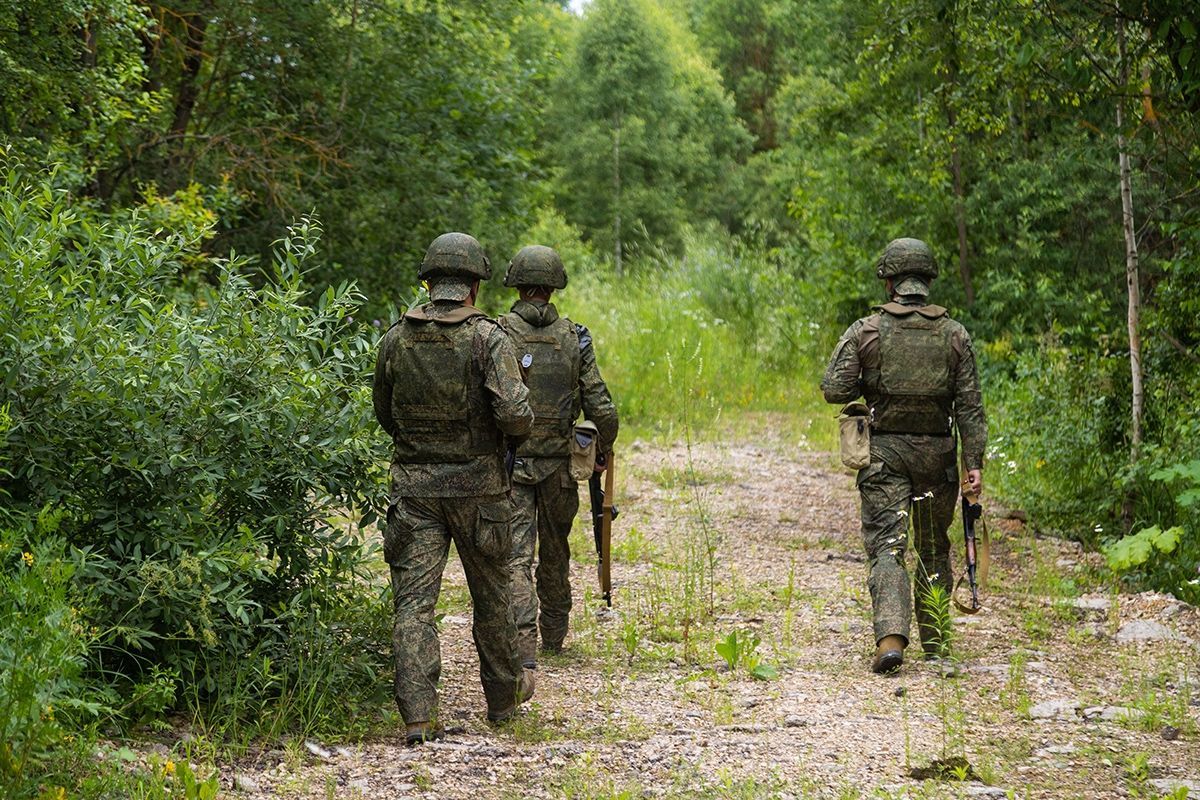 Служба рядом с домом и доход до 100 тысяч: в Плавском округе набирают отряд БАРС «Тула» Служба рядом с домом и доход до 100 тысяч: в Плавском округе набирают отряд БАРС «Тула»