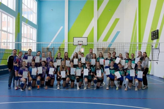 Воспитанницы спортивной школы №1 приняли участие в региональный турнире по волейболу «Спорт мечты»