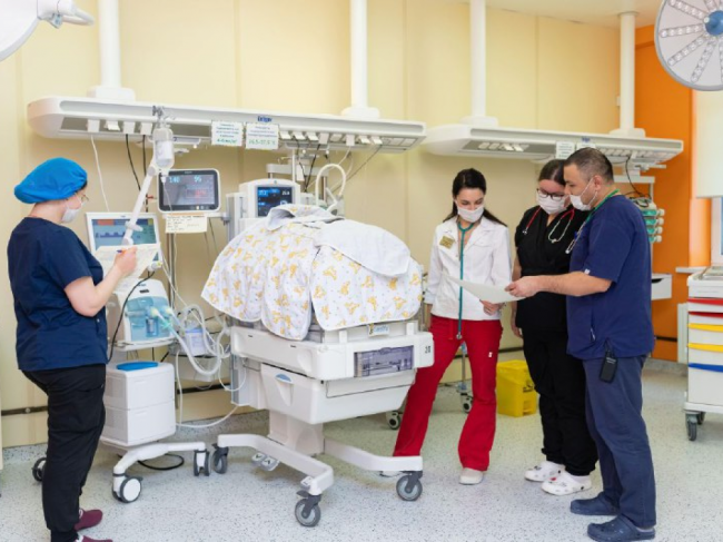 В Тульской области врачи выходили новорожденную девочку весом  весом 580 граммов
