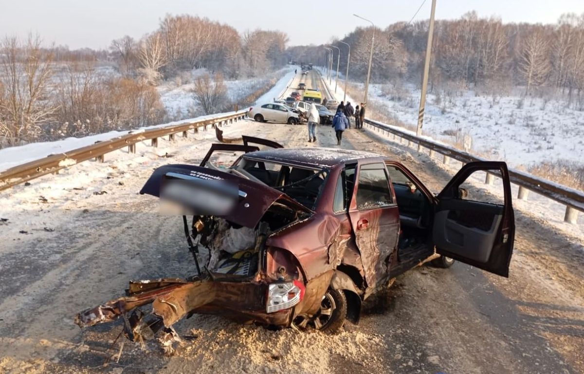 В Щекинском районе произошло массовое ДТП