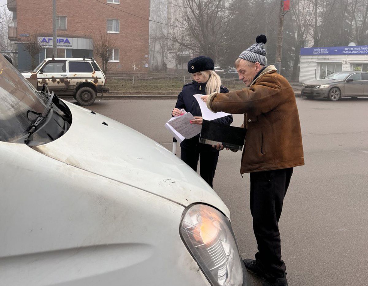 Сотрудники ГИБДД проверили щекинские автобусы