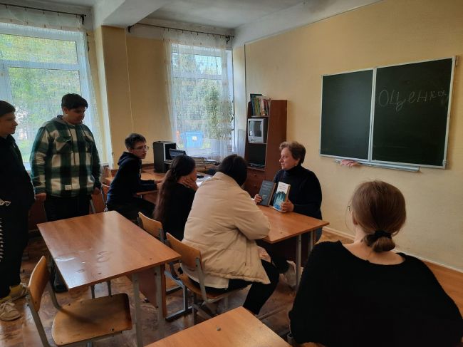 Селивановские школьники стали участниками литературного часа «Астафьев - это целый мир»