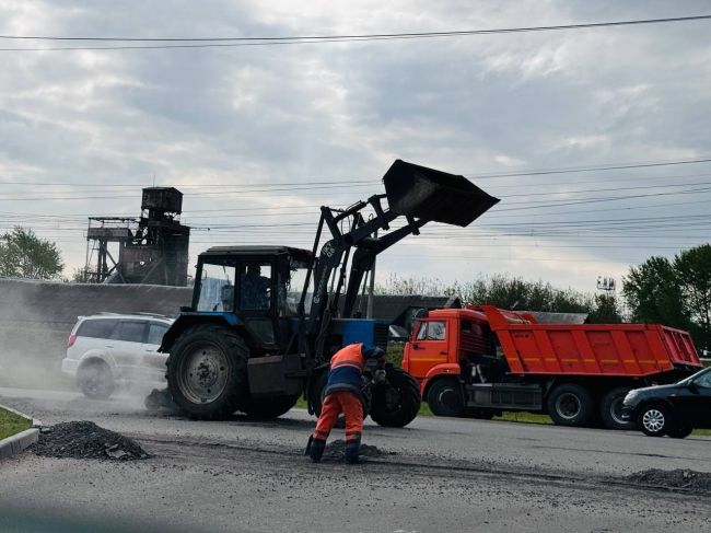 В Щекино ремонтируют дорогу на улице Болдина