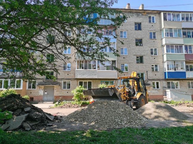 В городе Щекино начался ремонт дворов