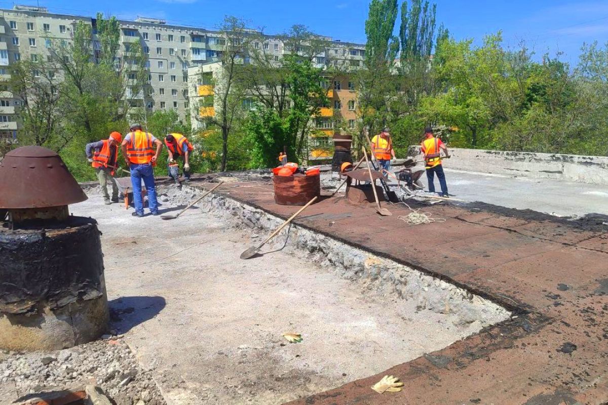 Туляки восстанавливают Мариуполь