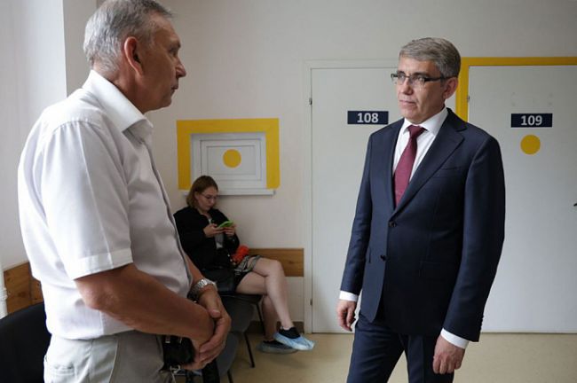 Дмитрий Миляев незапланированно посетил взрослую поликлинику Щекинской районной больницы