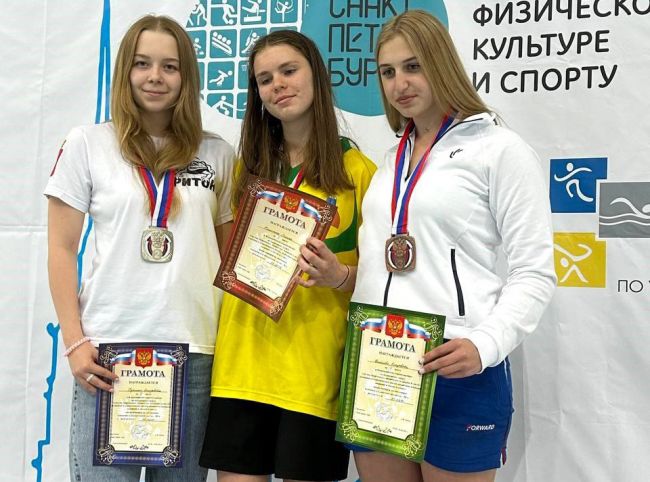 Жительница Щекино заняла призовое место на соревнованиях по подводному спорту