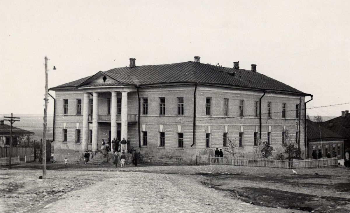 Хроники Крапивенского уезда. Как полицейский начальник выговор получил… Хроники Крапивенского уезда. Как полицейский начальник выговор получил…