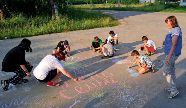 В Малынской библиотеке прошла акция «Я рисую счастье»