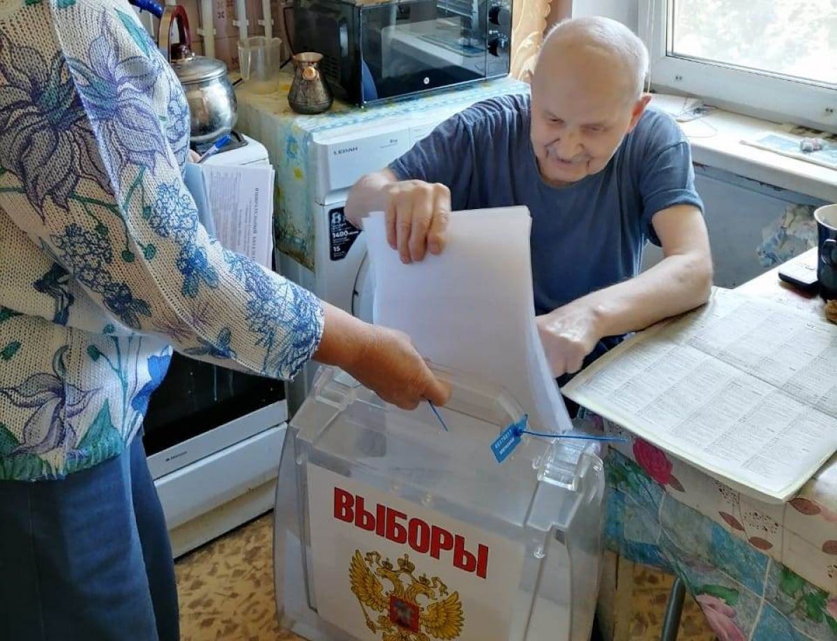 В Огаревке проголосовал участник Великой Отечественной войны