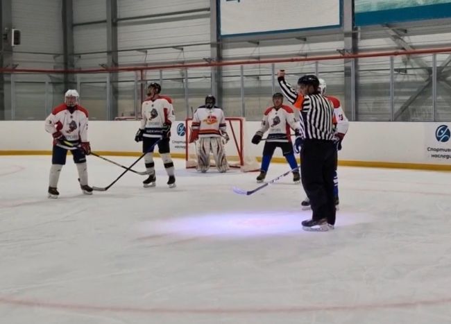 В Щекино состоялся турнир по хоккею «Кубок героев»