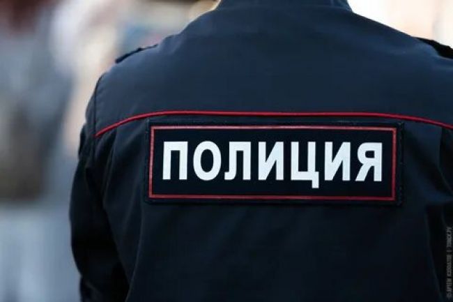 В Щёкинском районе охранник больницы украл деньги у  пациента