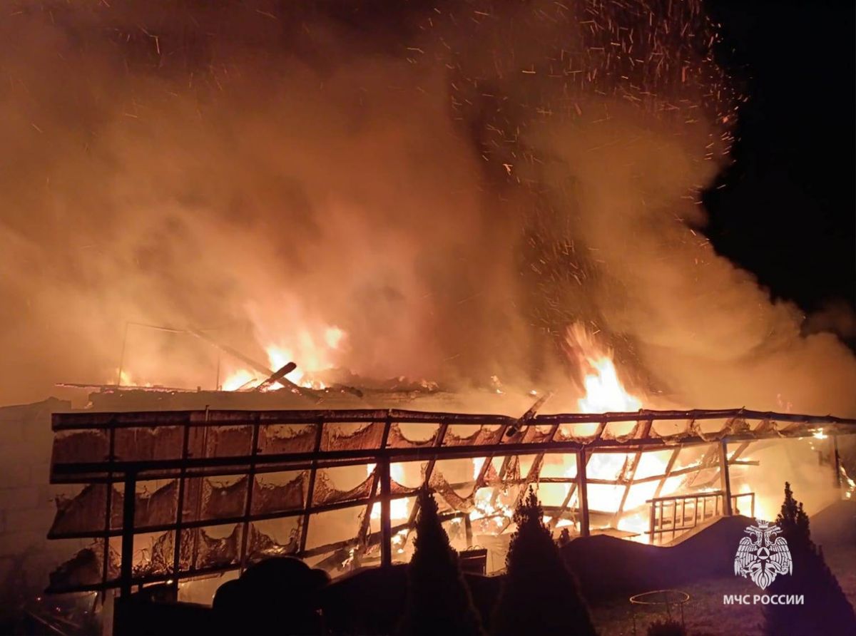 В городе Щекино потушили пожар В городе Щекино потушили пожар