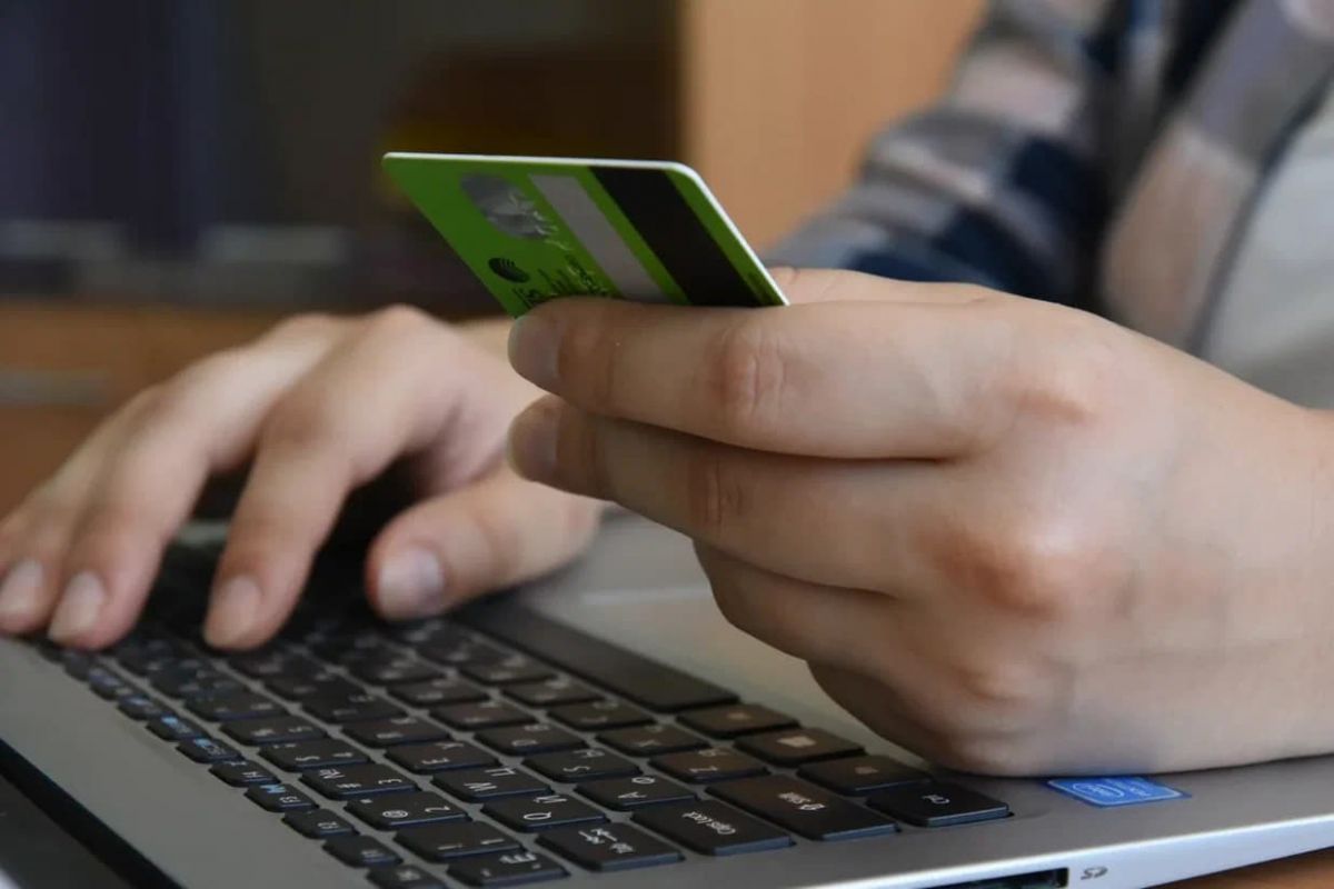 Щекинец перевел мошенникам более 3 млн рублей Щекинец перевел мошенникам более 3 млн рублей