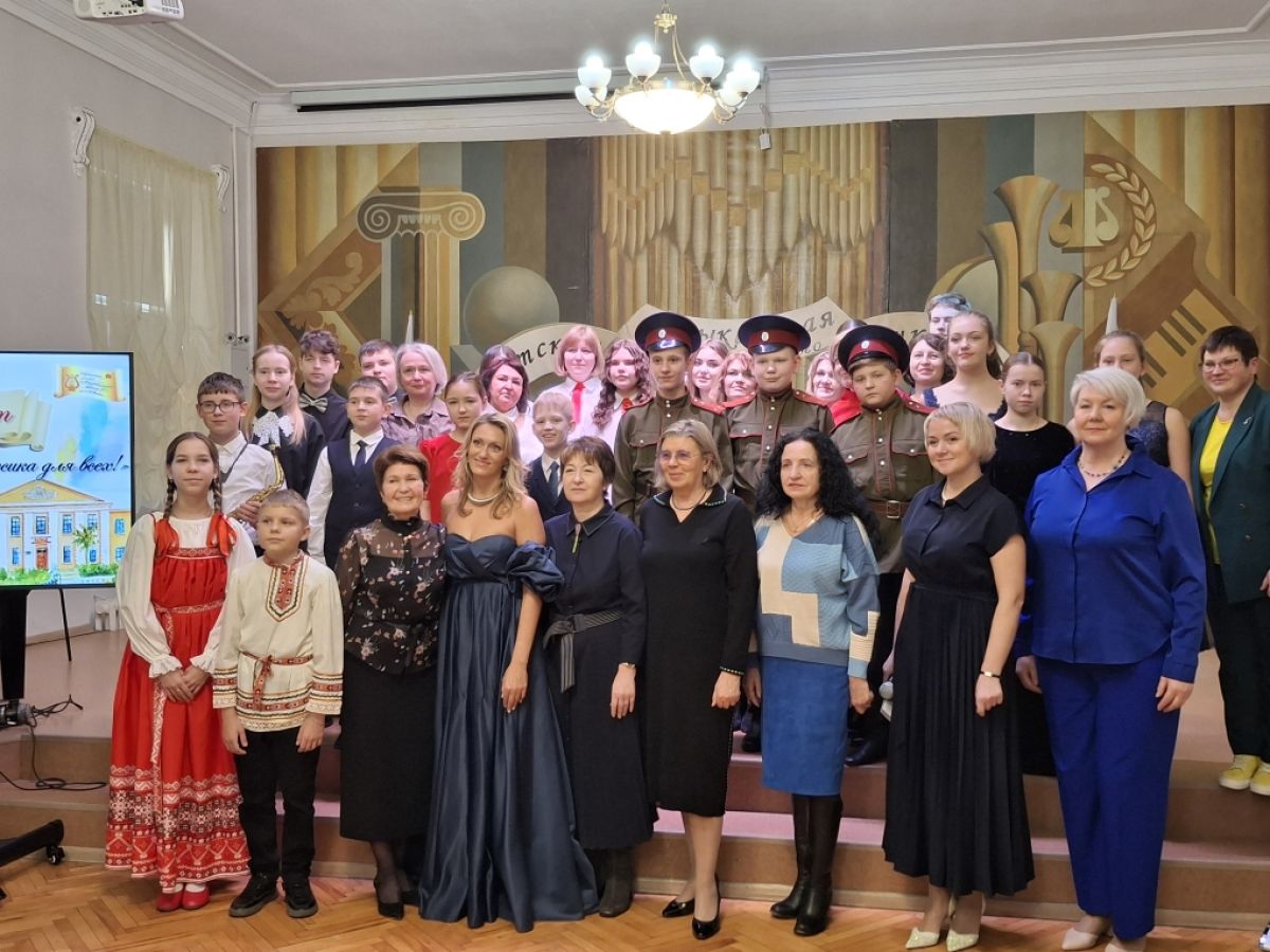 В Щекинском районе завершен проект «Музыкальная провинция. Классика для всех!» В Щекинском районе завершен проект «Музыкальная провинция. Классика для всех!»