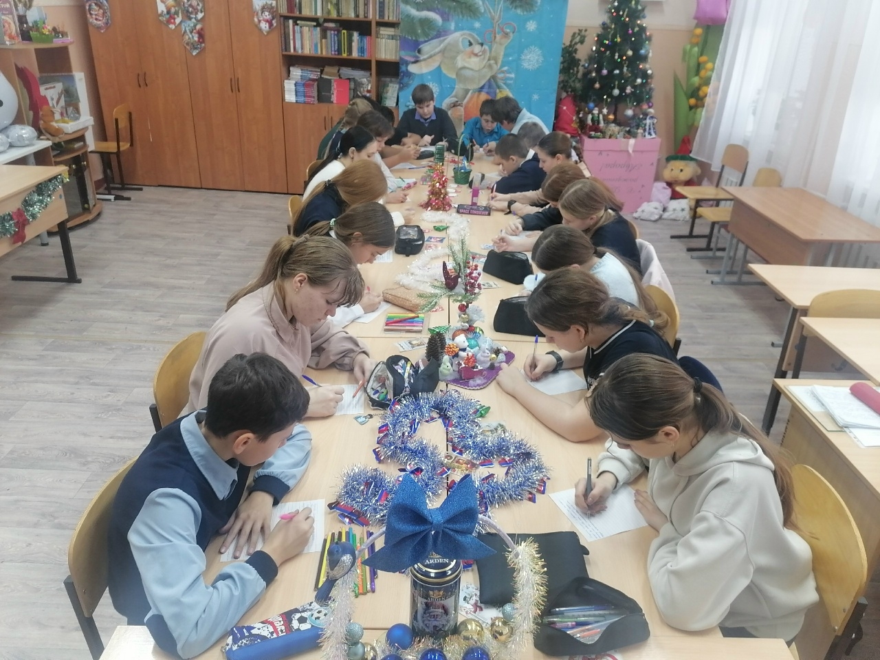 Новоогаревские школьники поздравляют защитников с Новым годом Новоогаревские школьники поздравляют защитников с Новым годом