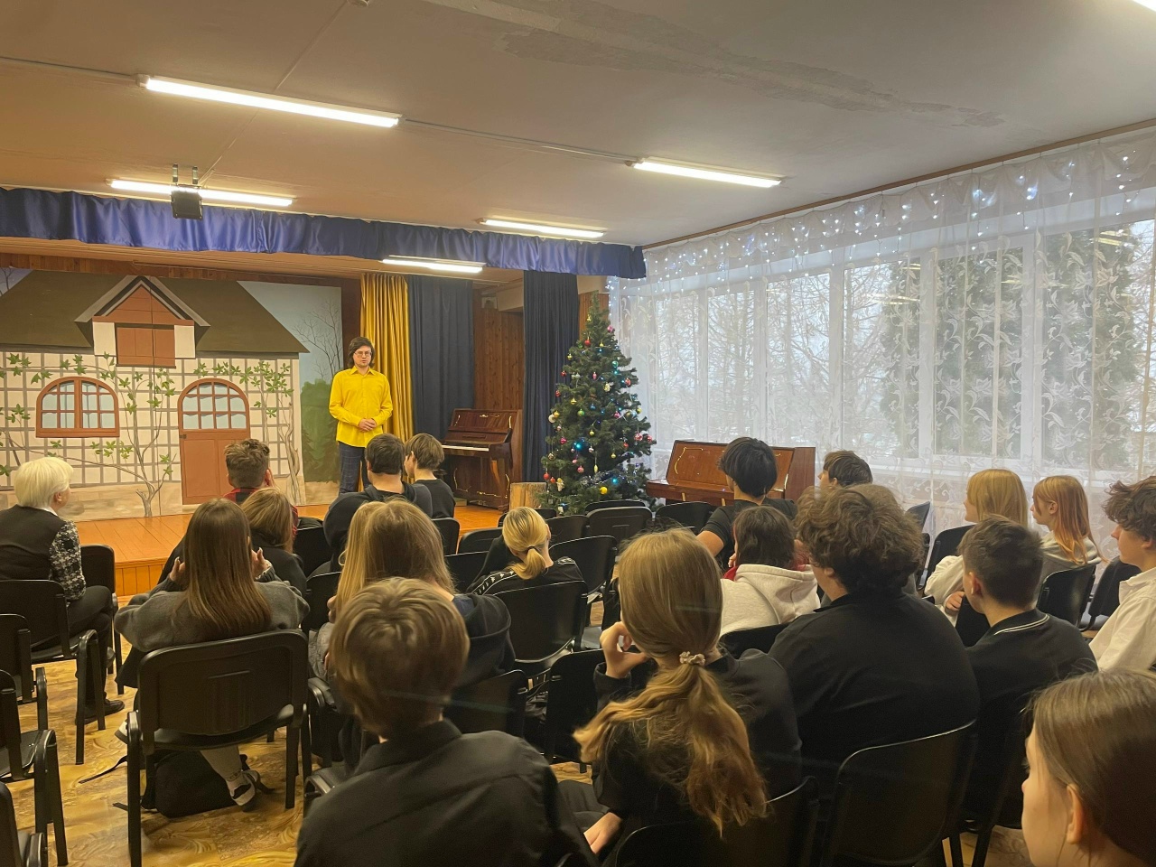 Фронтовые песни звучали в Селивановской школе