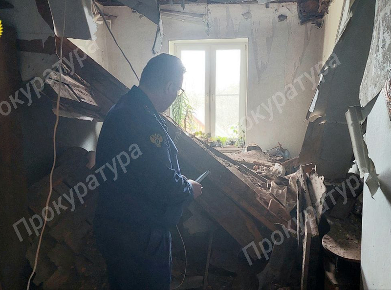 Алексинская прокуратура провела проверку в связи с обрушением деревянного перекрытия многоквартирного дома