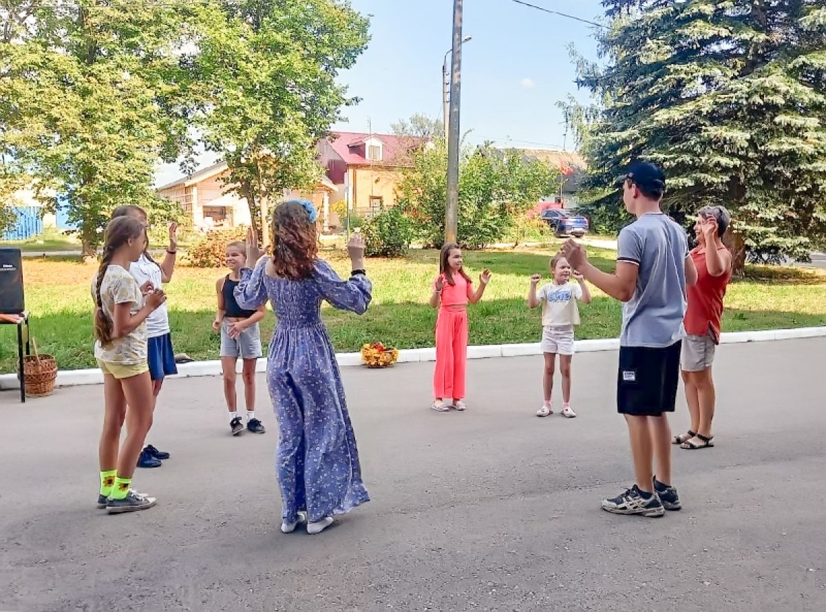 В Рождествено прошла игровая программа «Поиграем весело!»