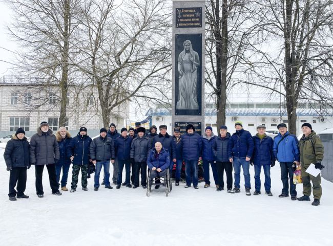 В Суворовском районе почтили память россиян, погибших в локальных войнах