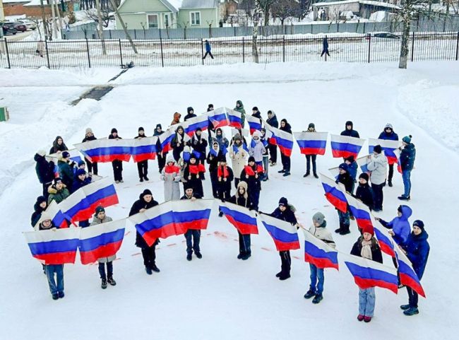 Суворовские школьники приняли участие во Всероссийской акции «Звезда героя»