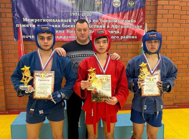 Суворовские спортсмены стали призерами соревнований по самбо