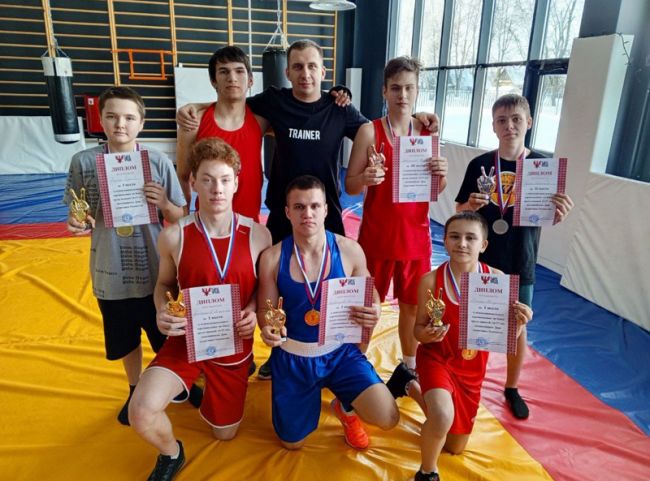 Суворовские боксеры дебютировали на выездных соревнованиях