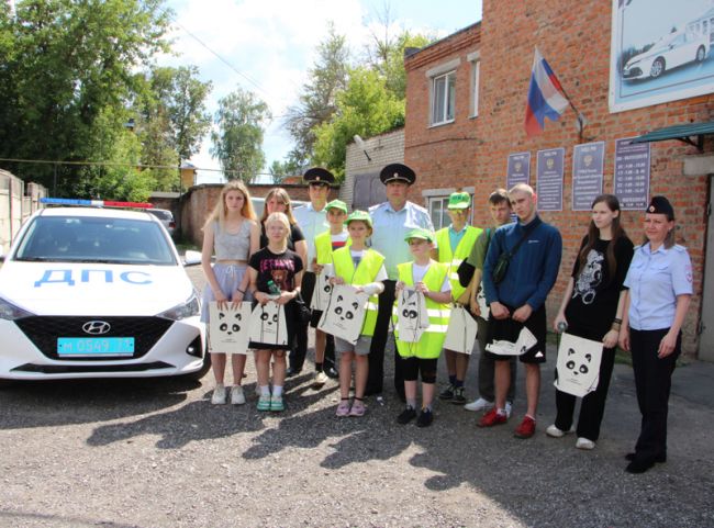 Суворовские школьники побывали на экскурсии в отделении ГАИ МО МВД «Суворовский»