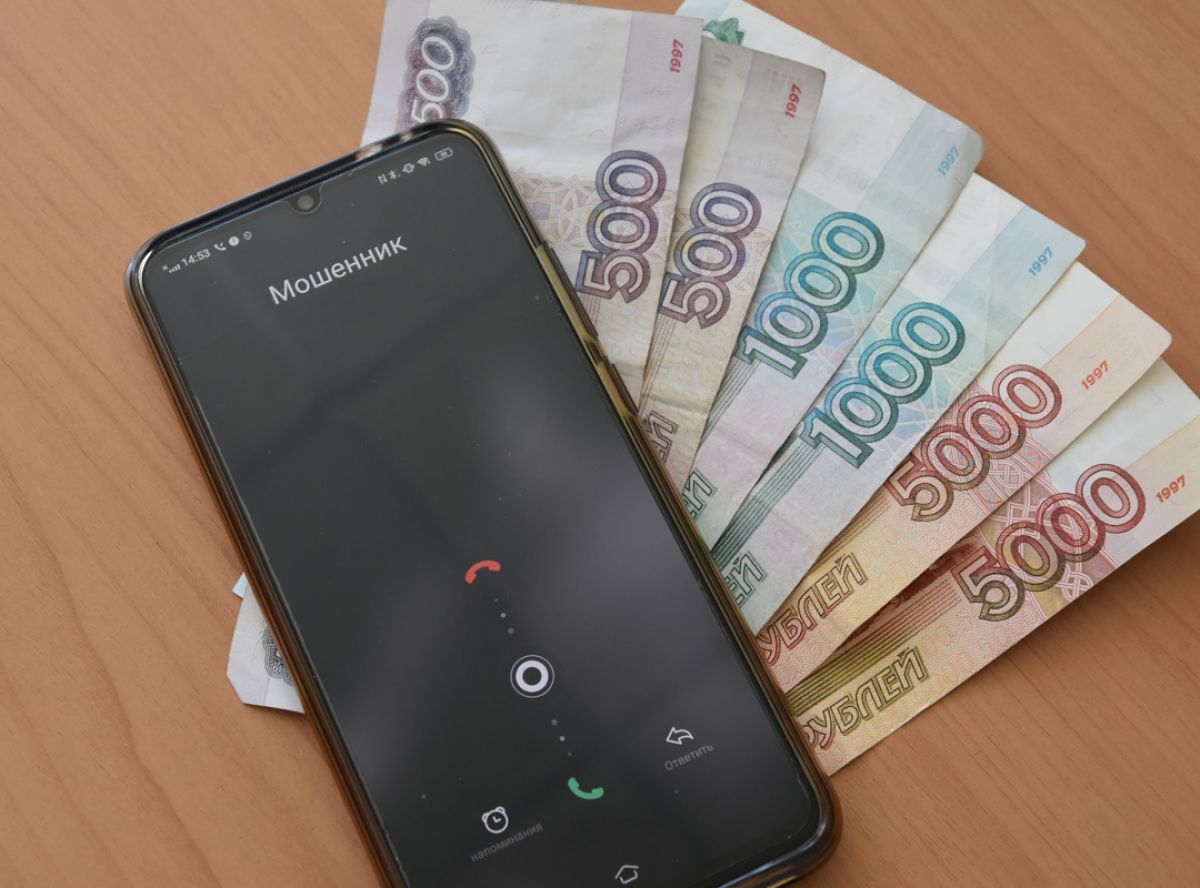 Суворовским пенсионерам рассказывают о новой мошеннической схеме