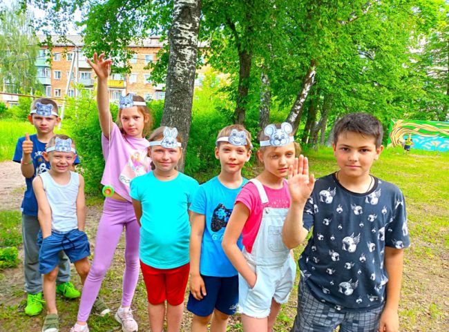 В Черепетской библиотеке прошла праздничная программа «Летом можно веселиться, а можно также научиться…»