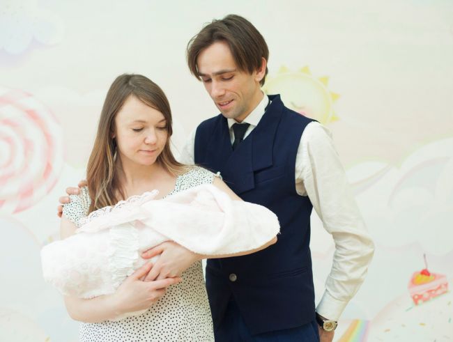 Аист принёс: В мае в Суворовском районе родились 9 малышей