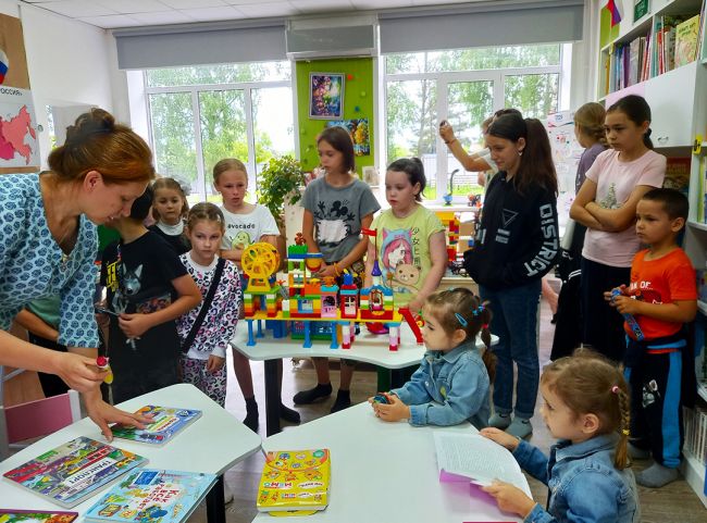 Суворовских школьников ознакомили с новинками модельной библиотеки