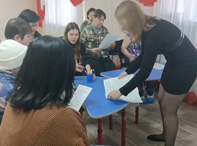 В Суворове семьи обсудили вопросы влияния детско-родительских отношений на развитие ребенка с ОВЗ