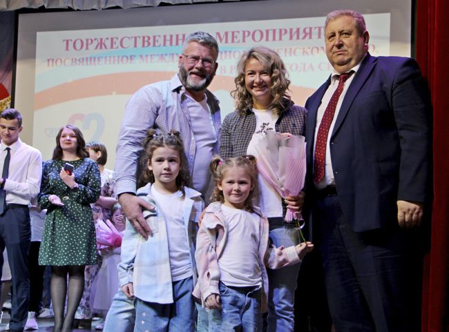 В Суворовском районе дан официальный старт Году семьи