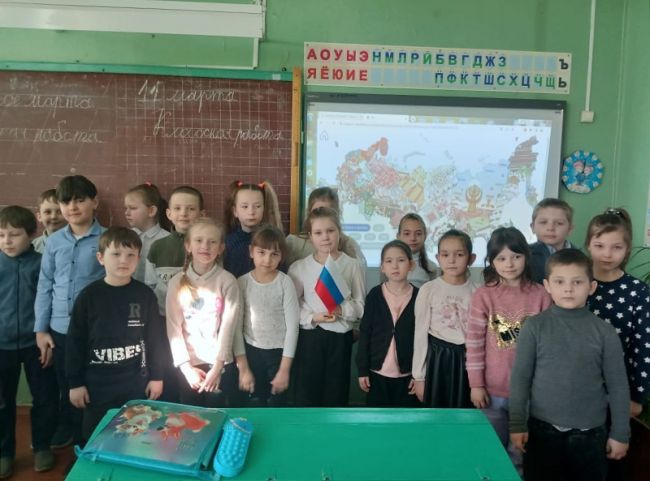 Суворовским школьникам рассказали о достижениях регионов России