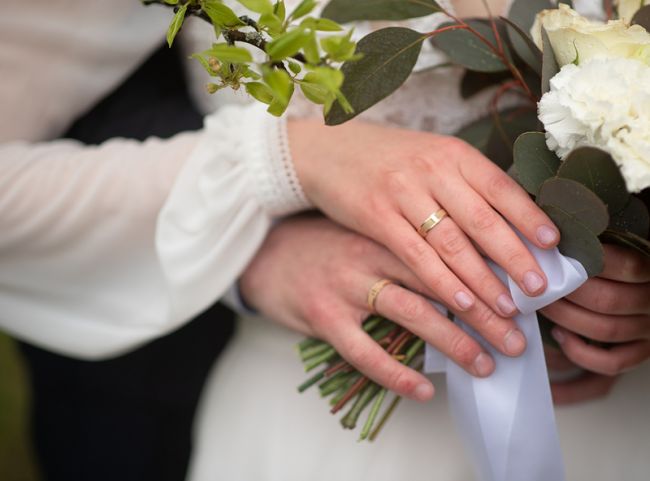 В феврале в Суворовском районе узами брака скрепили свои отношения 12 пар
