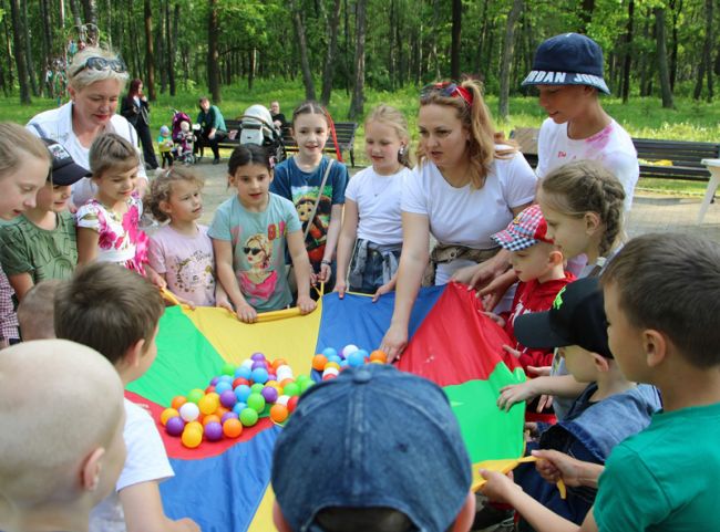 Суворовцам рассказывают, как будет проходить летняя оздоровительная кампания 2024 года в Суворовском районе