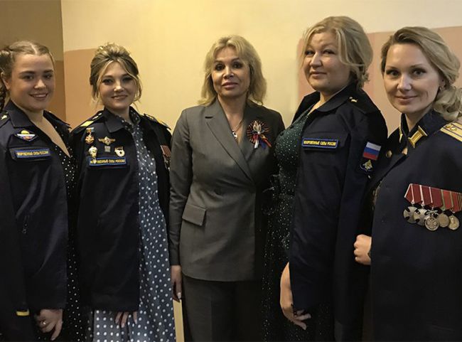 Ольга Слюсарева посетила концерт для участников спецоперации