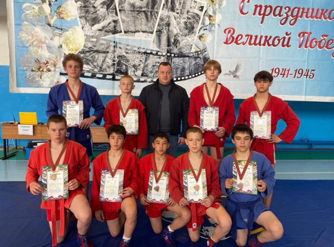 Суворовские спортсмены стали призерами межрегионального турнира по самбо